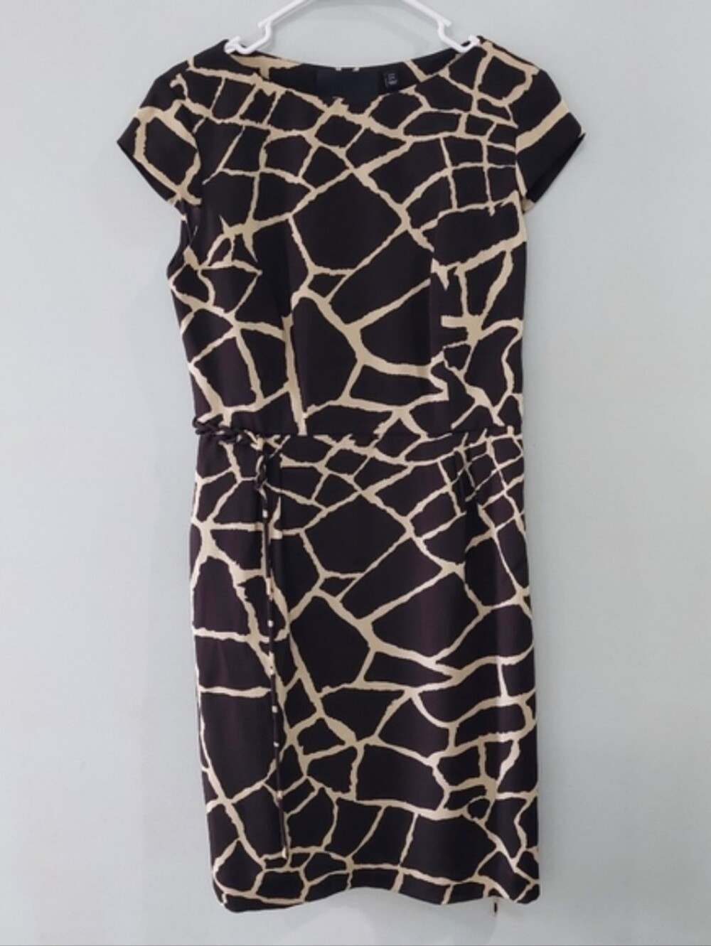 Carlisle Silk Pencil Dress size 10 Brown Tan Giraffe Animal Print Knotted Rope